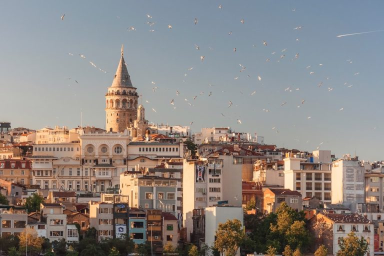 Temsili görsel: İstanbul şehir görünümü — Anna Berdnik / Unsplash